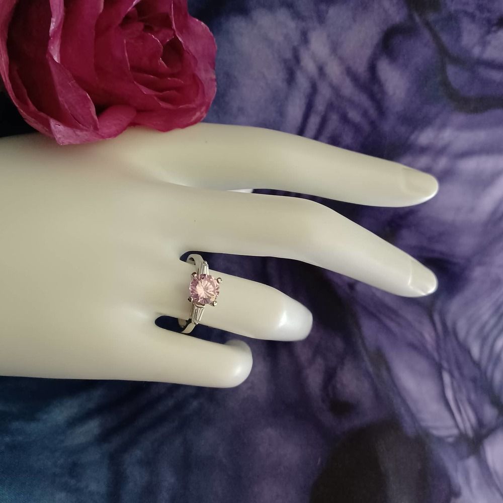Swarovski Elements - Size 7.25 - Silver tone ring as pictured